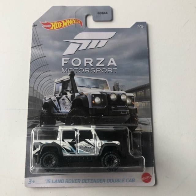 HW 15 Land Rover Defender Double Cab Forza M...