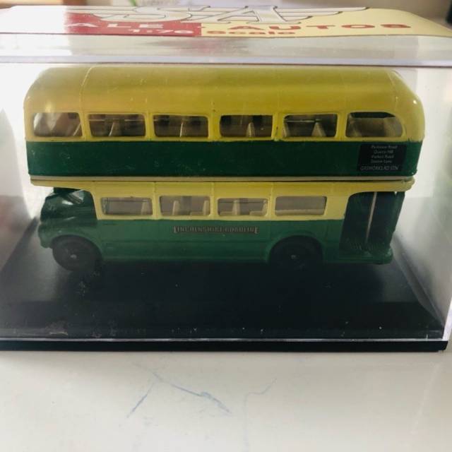 Hornby Routemaster Bus Lincolnshire Roadline...