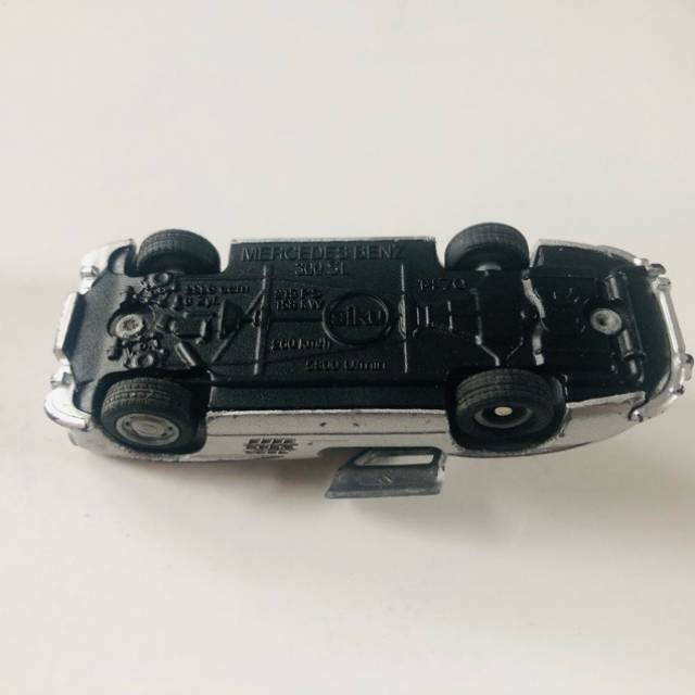 vintagetoy_12024.jpg