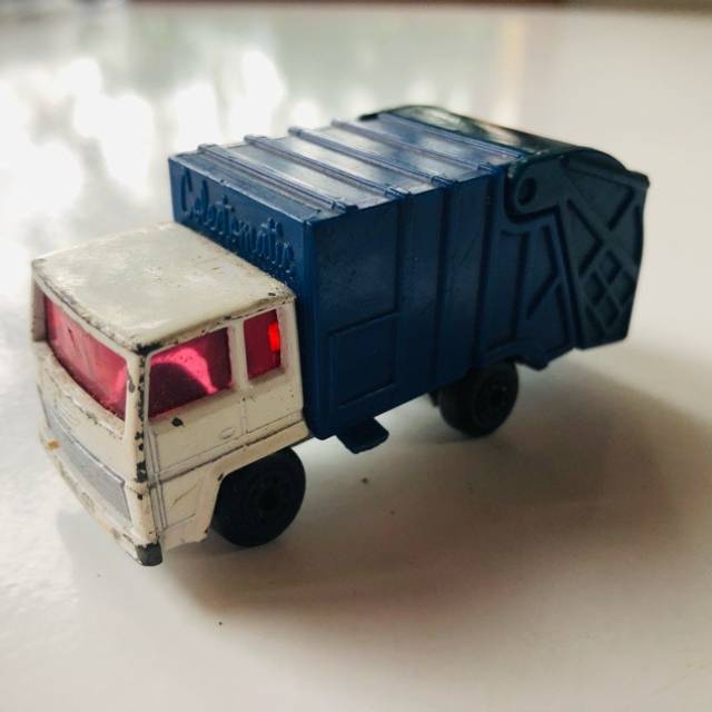 MB Superfast Refuse Truck 1979 No 38