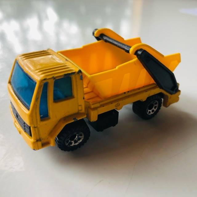 MB Ford Cargo Skip Truck 1986