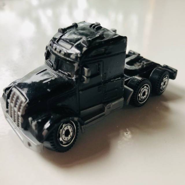 MB Tractor Cab 2004