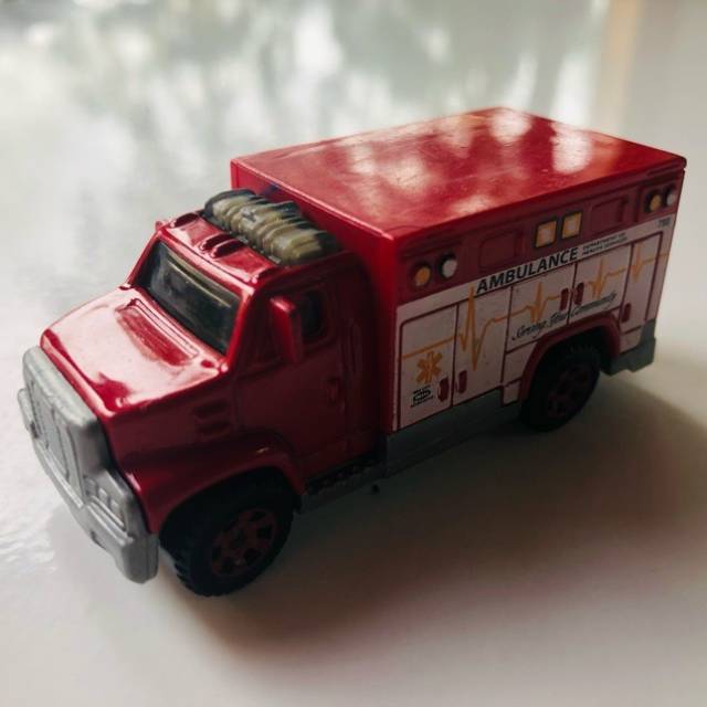 MB Ambulance 2017 MB679