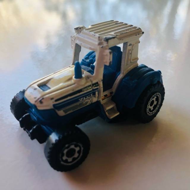 MB Tractor 2006 MB703