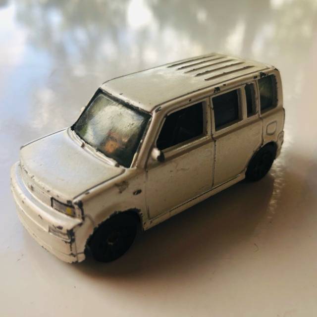 MB Scion xB 2004 MB885