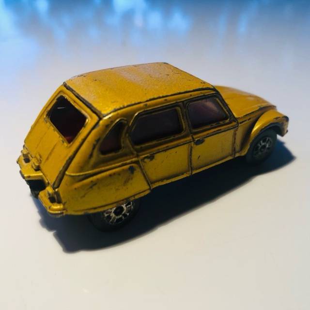 vintagetoy_15100.jpg