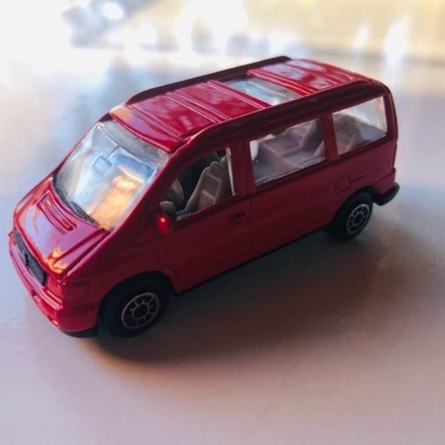 Welly Mercedes-Benz V- Class No2042