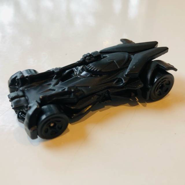 HL DC Comics Batmobile 2017 Car FJV39