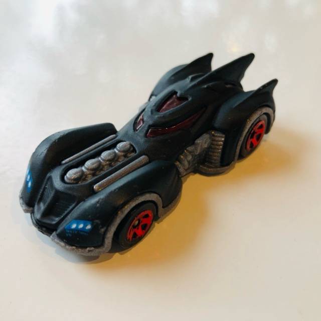 HL 2010 Arkham Asylum Batmobile CFK22 Red Ti...