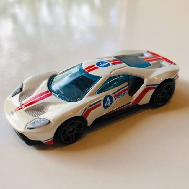 HL ‘17 Ford GT 2015