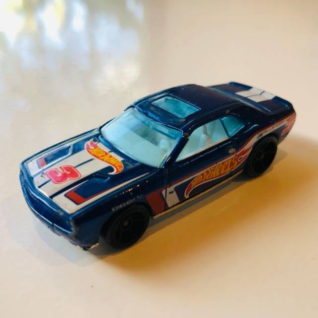 HL 06 Dodge Challenger SRT8 2010