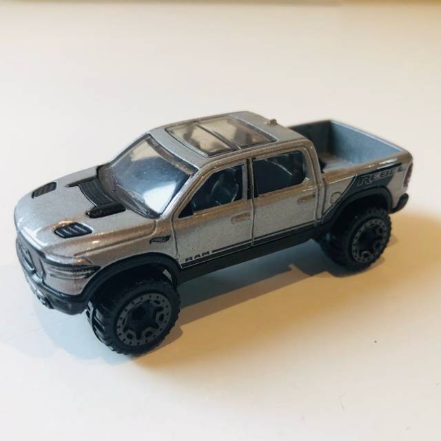 HL 2020 Ram 1500 Rebel Silver GHB31 2019 Mal...