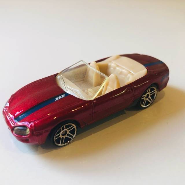 HL Jaguar XK-8 Red 1993 China