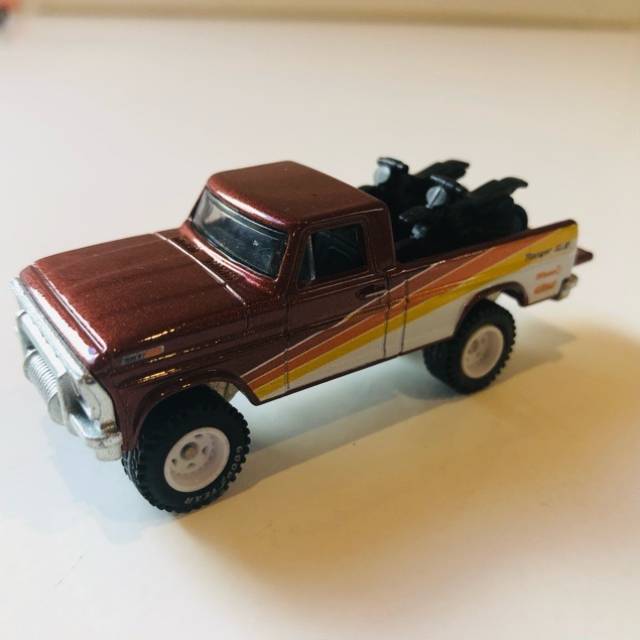 HL Premium Ford Truck Texas Drive ‘Em N695...