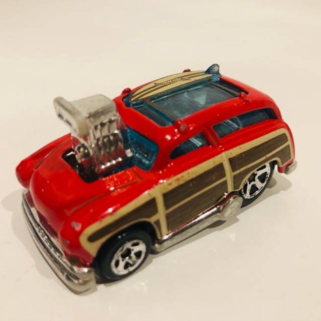 HL Surf ‘N Turf Hot Rod Red DTX16 2016 Mal...