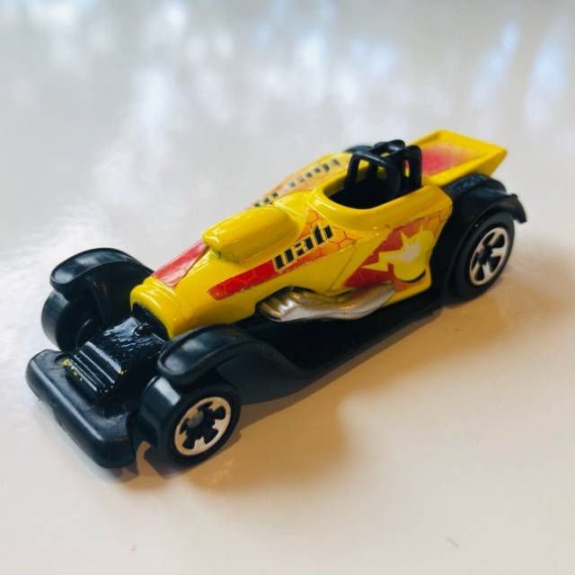 HL McDonalds 2002 Geo Thermal Yellow