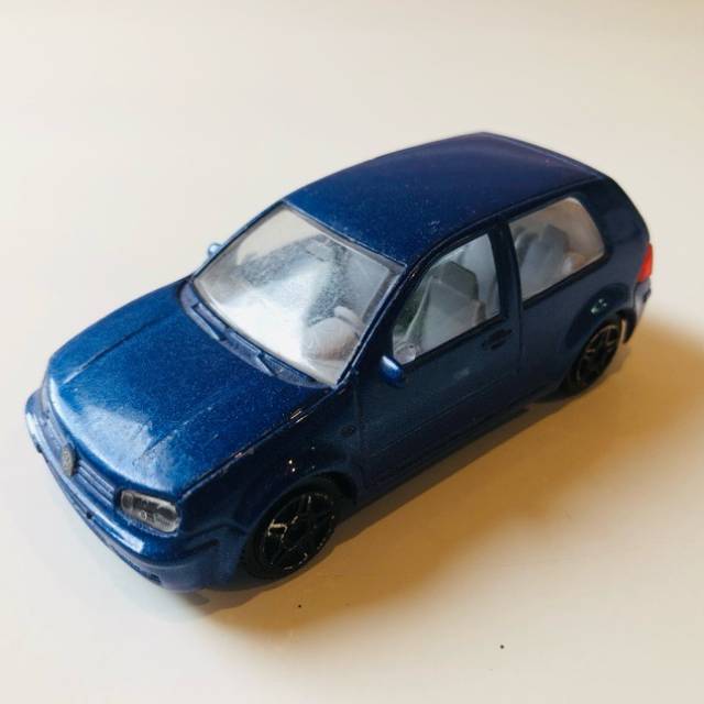 Burago Volkswagen Golf ‘98 Blue Italy
