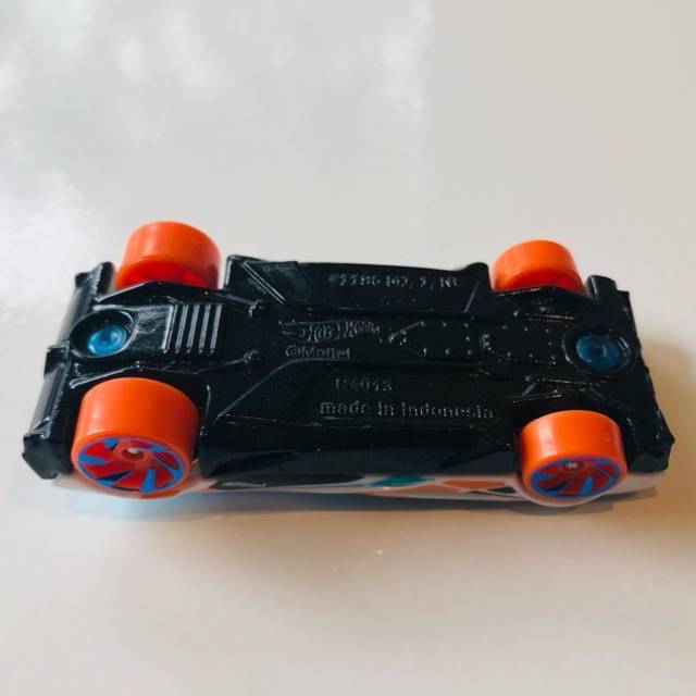 vintagetoy_22050.jpg