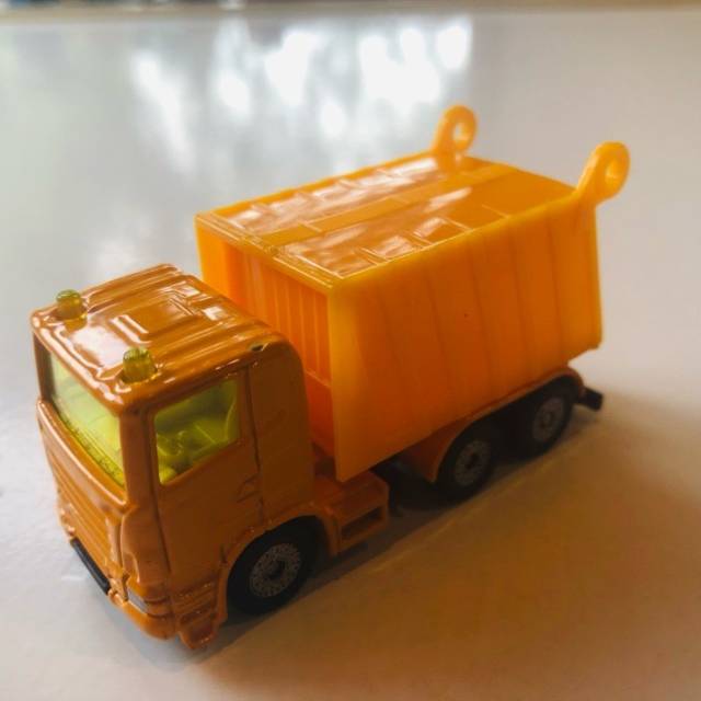 Siku Rubbish Truck Yellow