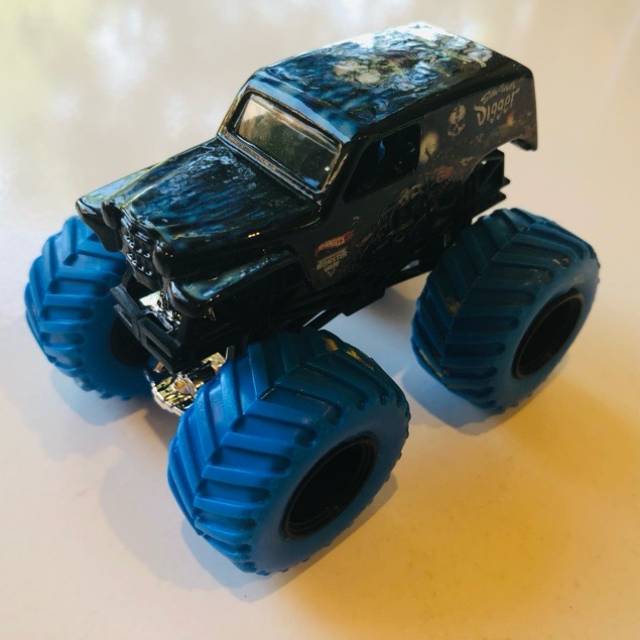 HL Monster Truck Son- uva Digger Black Blue