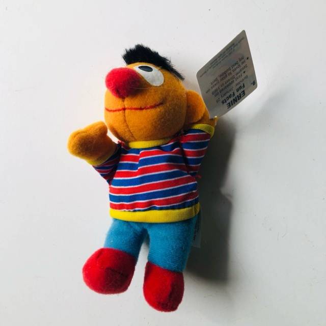 McDonalds Ernie Bean Pals 2002 ( PAM)