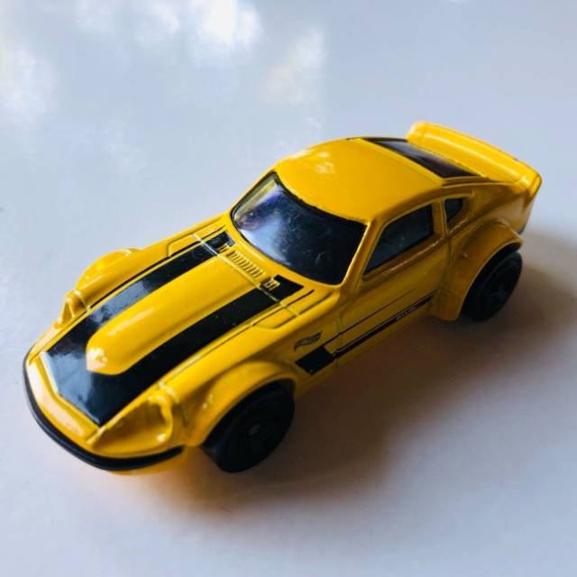 HL Nissan Fairlady Yellow 2016 Malaysia