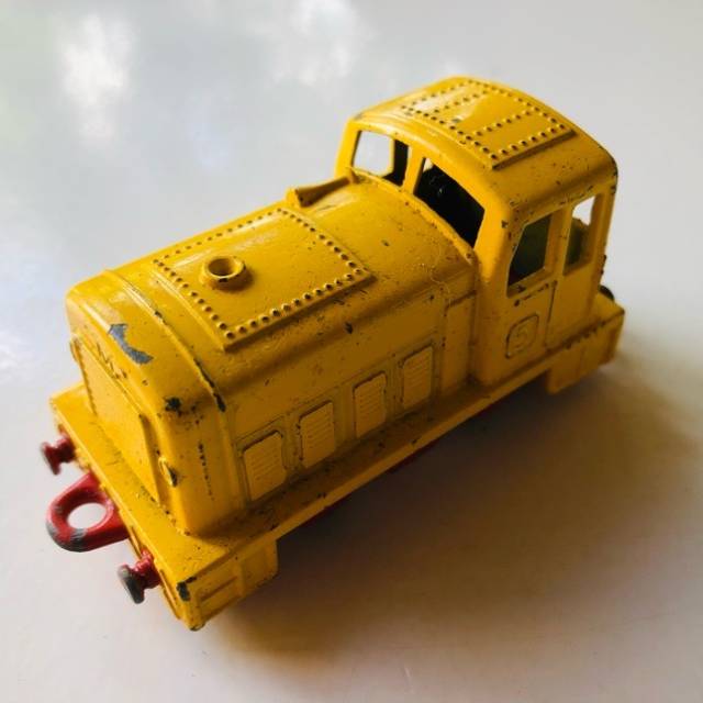 MB Superfast Shunter Yellow Train 1976