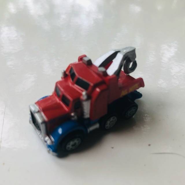 Micro Machine Mack tow Truck Red Blue ( PAM)