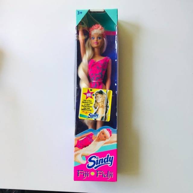 Fiji Sindy Doll Hasbro 1995 RARE Foreign Bar...