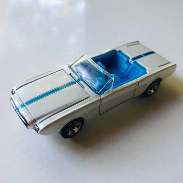 HL ‘63 Ford Mustang II Concept White Conve...