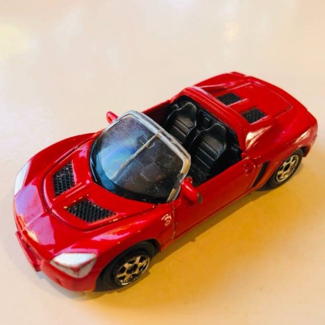 Welly Opel Speedster Red 2001