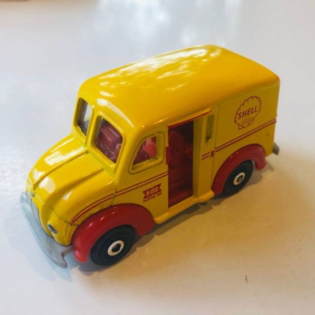 MB Divco Truck Yellow Shell MB1222 - 2019