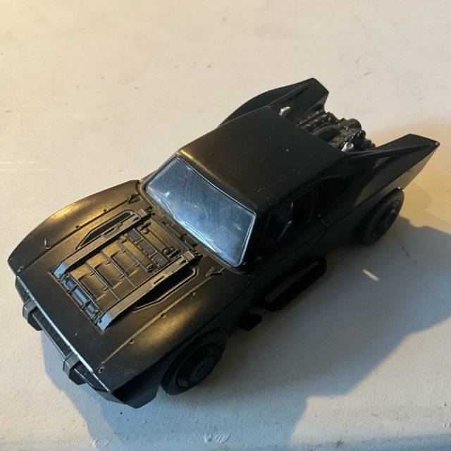 Jada Toys 132 scale - Bat Mobile
