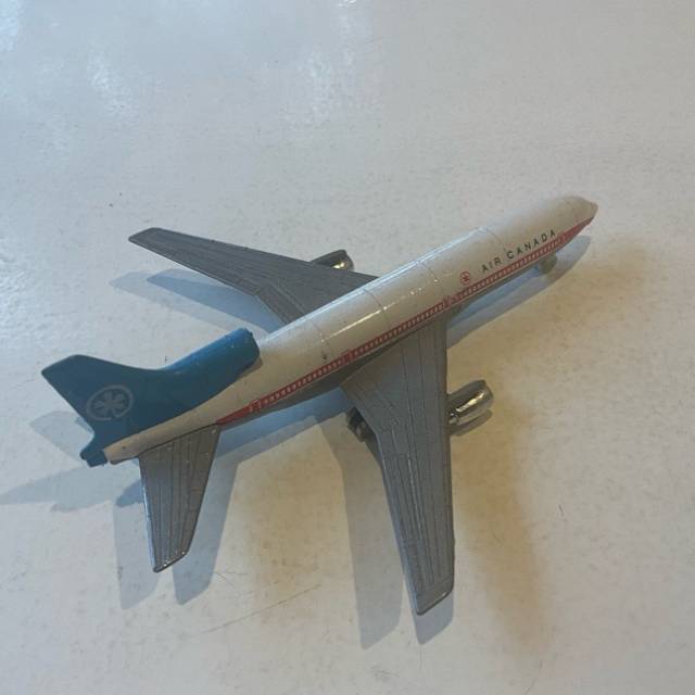 vintagetoy_32279.jpg