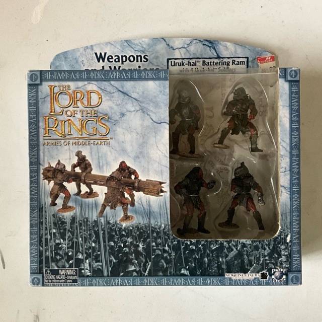2003 LORD OF THE RINGS MIDDLE-EARTH WEAPONS...