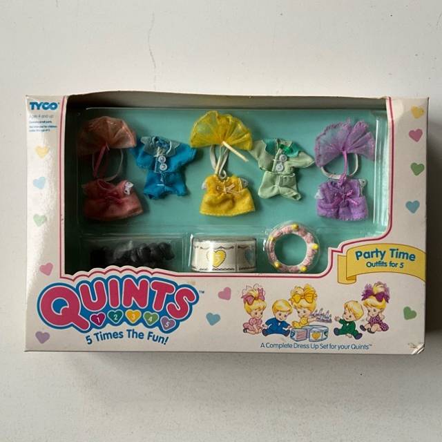 QUINTS 5 Times The Fun! Party Time outfits f...