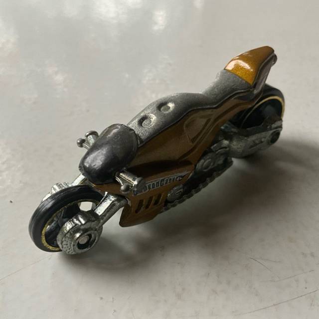 HL Canyon Carver GOLD