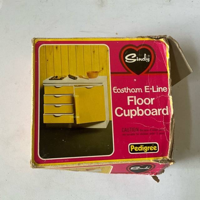 Sindy - Eastham E-Line Floor Cupboard Yellow...