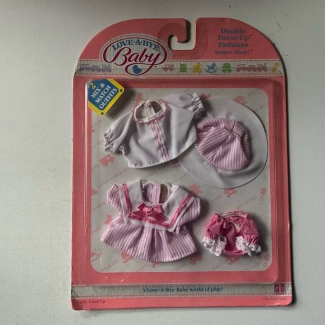 Baby Doll Love A Bye Baby Hasbro 1987 (2 PIN...