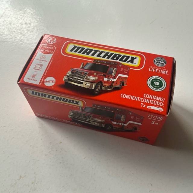 MB INTERNATIONAL TERRASTAR Red AMBULANCE 2023