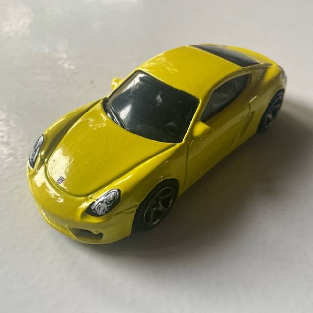 MB Porsche Cayman Yellow MB979 2014