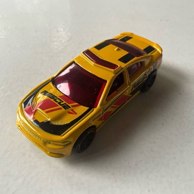 HL ‘15 DODGE CHARGER SRT Yellow Rescue 201...