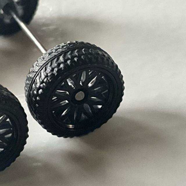 Custom Tyres Axle Set (Black)