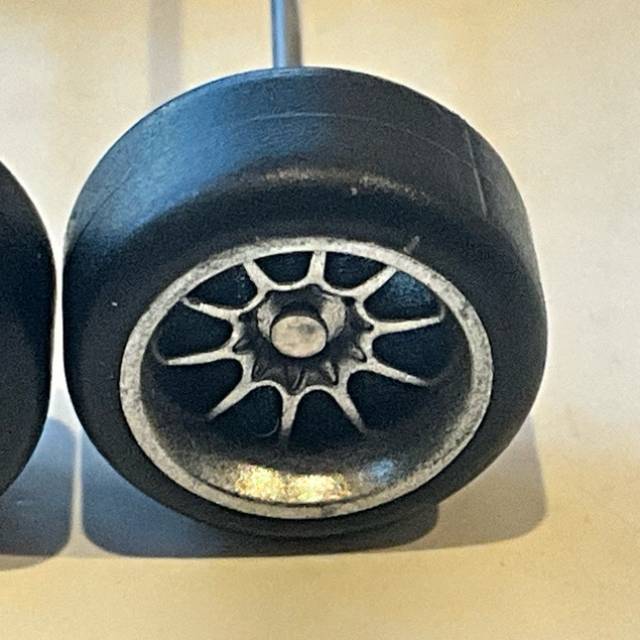 Custom Tyres Axle Set (Silver 10 Spoke)
