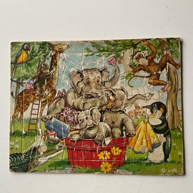 Elephant Puzzle HOLDSON’S 1970’s (PAM)