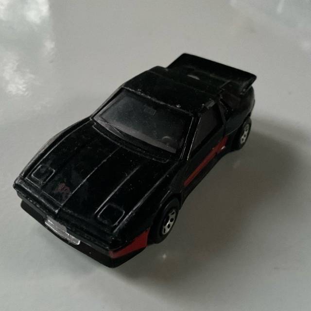 MB PONTIAC FIERO Black and Red 1985