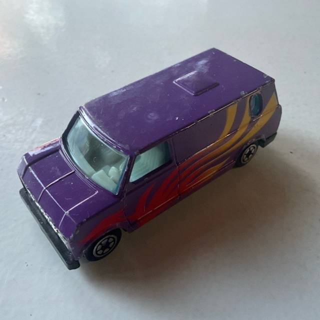 YATMING Purple BEDFORD Van No 1501