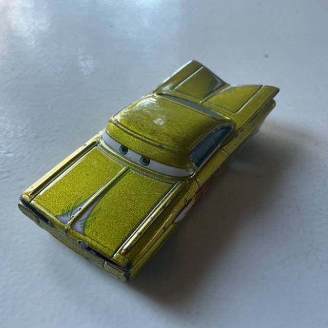 Disney Pixar Cars Ramone Diecast Car 1:55 Go...