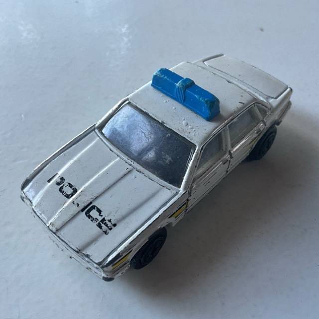 CORGI Jag Police White