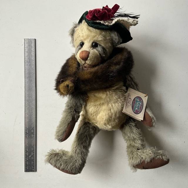 Cottage Collectibles By GANZ (Auntie Pam) Li...